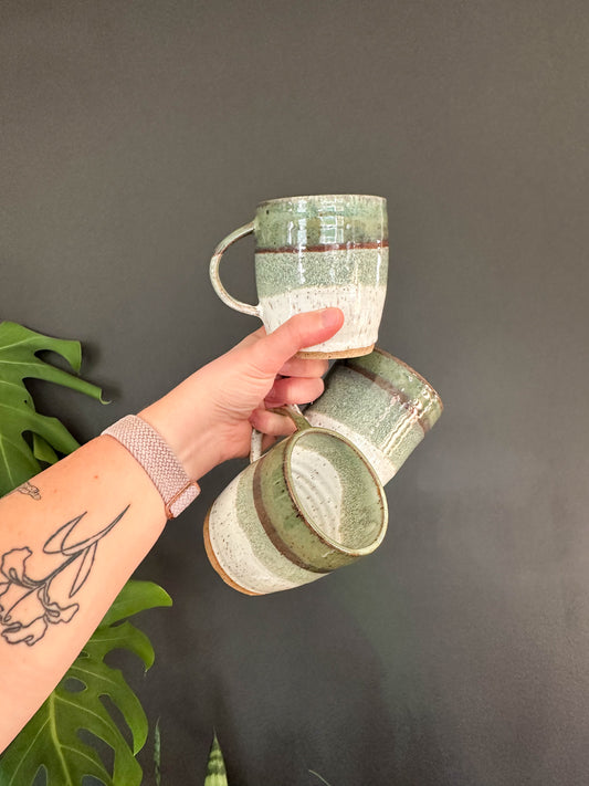 Stoneware Mug in Ivory/Eucalyptus