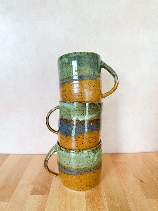 Stoneware Mug in Reptile