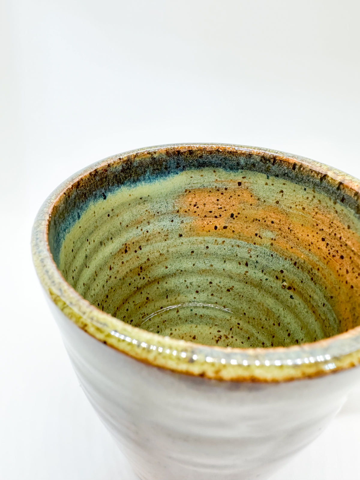 Stoneware Mug in Golden Reptile