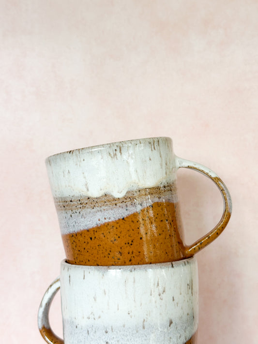 Stoneware Mug in Honey/Ivory