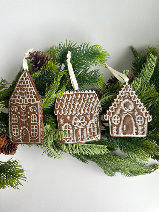 Piped Gingerbread House Ornament Set (3ct.)