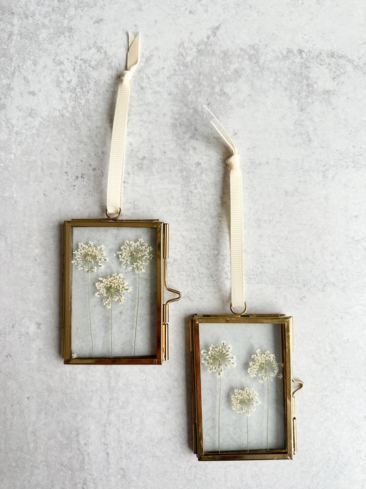 Pressed Flower Glass Ornament in Queen Anne’s Lace